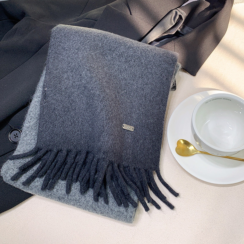 围巾女冬季高级感拼色短款羊毛流苏韩版保暖学生黑灰色情侣围脖男