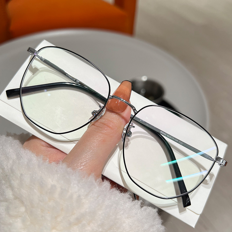 纯钛防蓝光眼镜时尚细边简约大气可配度数M近视眼镜框超轻不挑脸