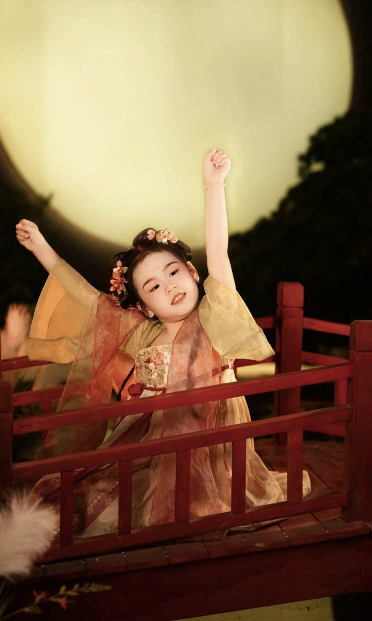 花蕊满月儿童女童宝宝汉服中小童秋季中秋小女孩唐代襦裙连衣裙