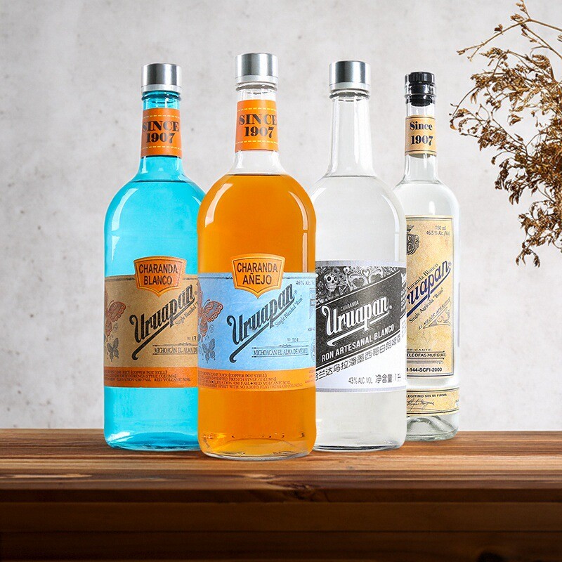 乌拉潘恰兰达朗姆鸡尾酒