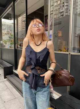 Amorphous Egg夏季新款蛋蛋私服 条纹拼接蕾丝荷叶边设计吊带上衣