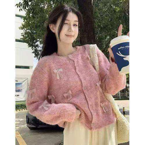 针织开衫毛衣外套女早秋2026新款巨好看设计感毛球上衣