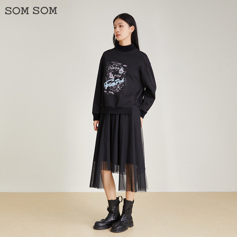 SOMSOM/索玛假两件黑色拼接连衣裙女秋冬卫衣裙别致设计感长裙子