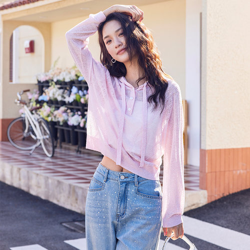 SOMSOM/索玛春季新款粉色连帽抽绳镂空防晒衫薄针织上衣长袖罩衫