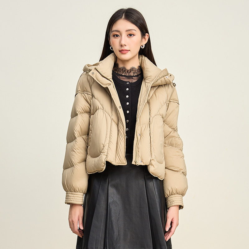 SOMSOM/索玛冬季新品短款菱格绗缝小个子面包服连帽羽绒服外套