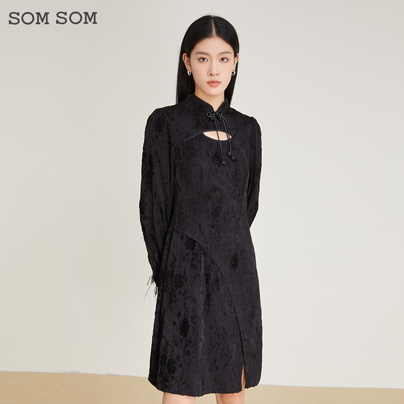 SOMSOM/索玛黑色长袖连衣裙女秋冬复古盘扣改良版中长款旗袍裙子