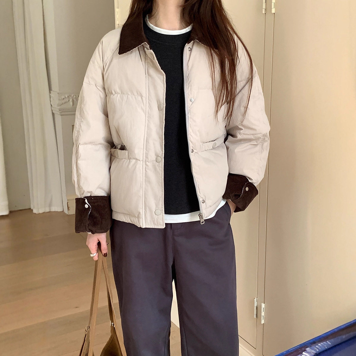 薇颂服饰撞色翻领羽绒服女2025新款韩版冬季百搭保暖面包服外套,女装/女士精品,羽绒服,淘宝优惠券,粉丝福利购,淘宝优惠卷