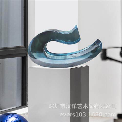 新款树脂简约样板房摆件电视柜透明装饰品创意抽象家居雕塑艺术品