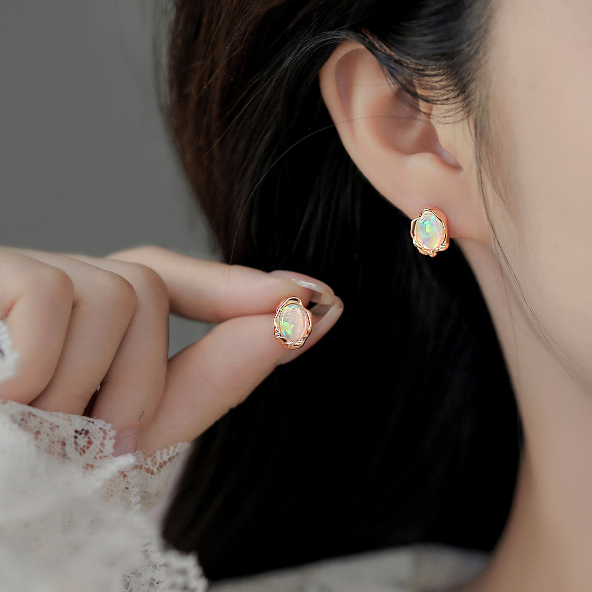 srrmhyn玫瑰金月光石耳钉女小众设计耳饰2024年新款爆款气质耳环,节庆用品/礼品,文化创意手环,淘宝优惠券,粉丝福利购,淘宝优惠卷