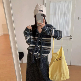 韩系条纹针织开衫套装女秋冬氛围感绑带V领毛衣高腰半身裙两件套