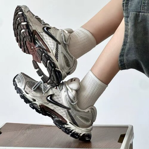 球鞋定制Nike V5 RNR 荒砾行者废土风复古做旧涂鸦工装情侣跑步鞋