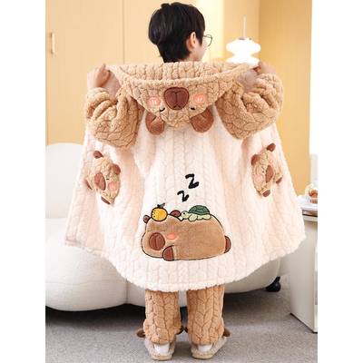 男童睡衣2025新款今年流行爆款冬男童睡袍珊瑚绒冬季卡皮巴拉浴袍