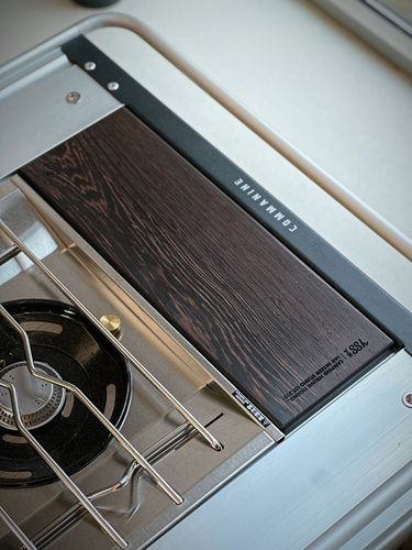 燕十山鸡翅木原木IGT半单元桌板