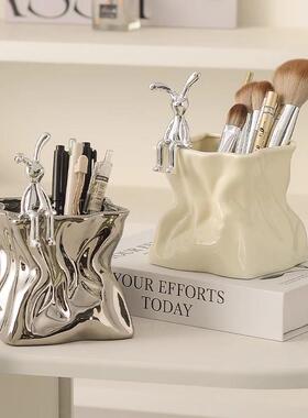 德国zsvip化妆刷收纳筒简约高级感桌面口红眉笔梳子茶几家居摆饰