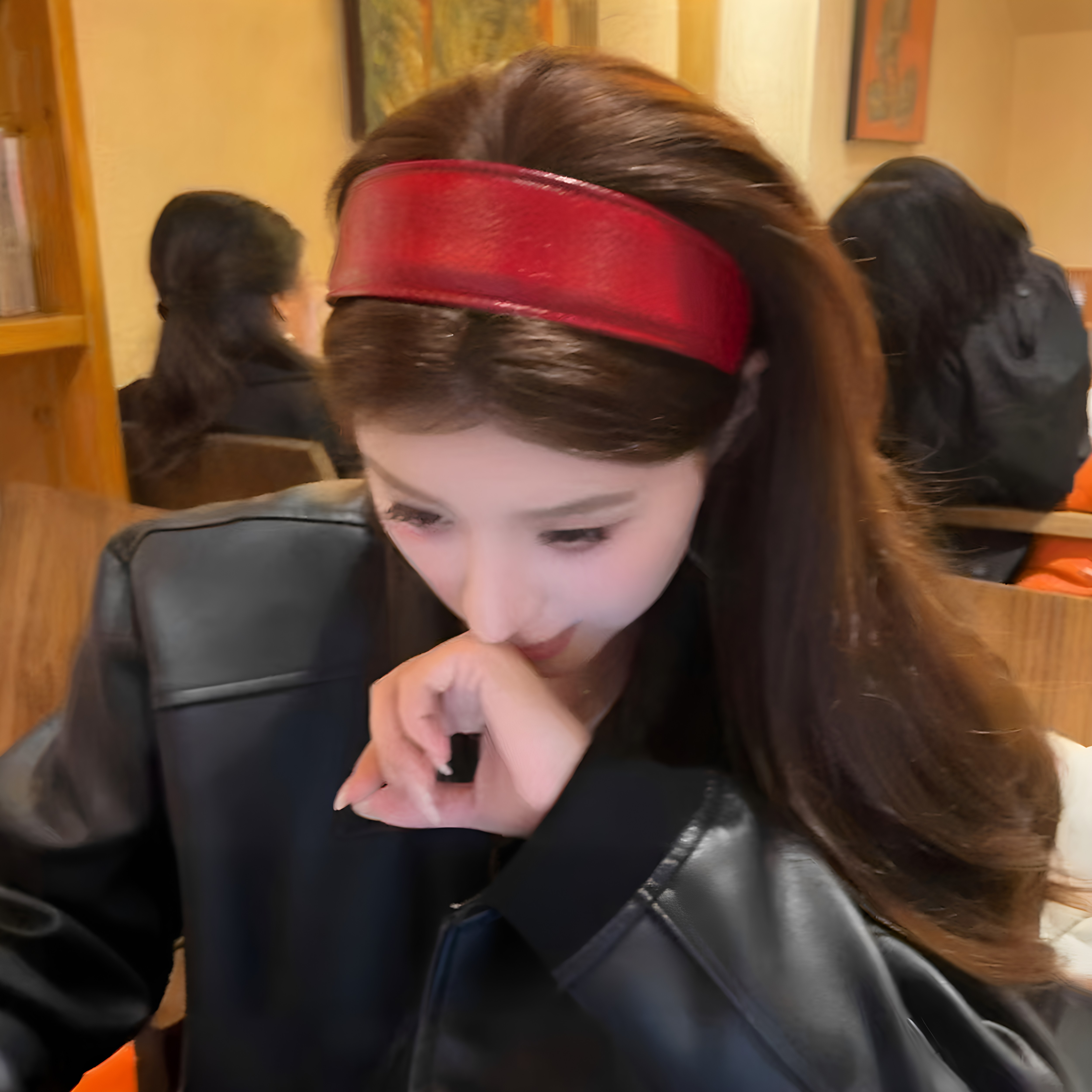 红色宽边PU皮发箍女秋冬高级感洋气时尚复古高颅顶圣诞新年头箍饰