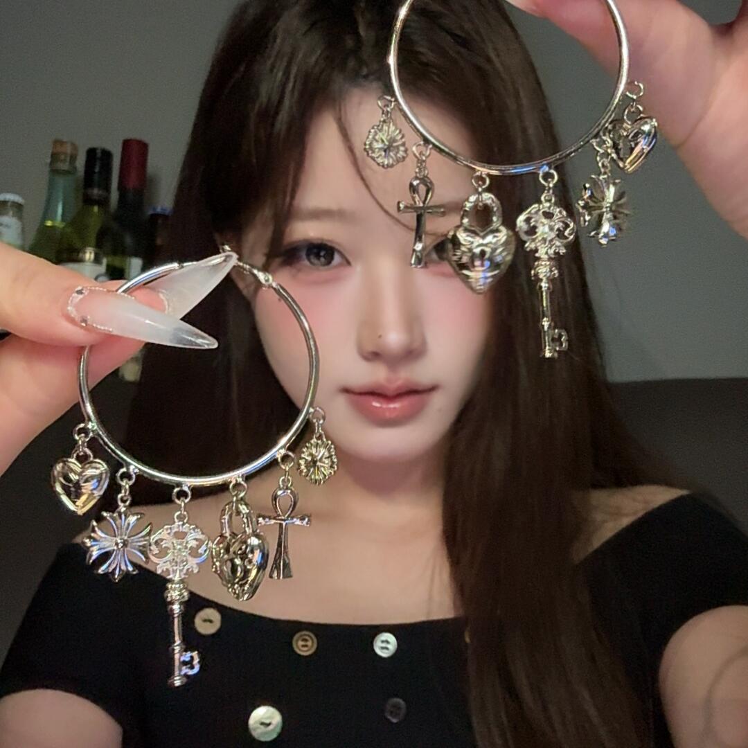 千禧朋克风大圈圈多吊坠钥匙锁链耳钉个性夸张耳环辣妹耳圈女时尚