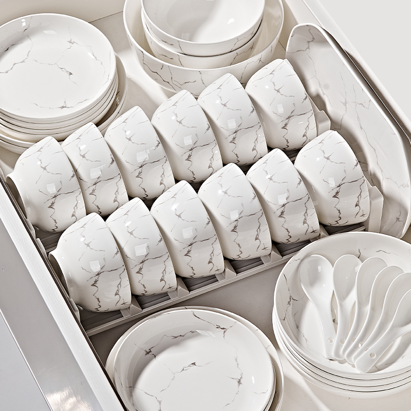 碗盘家用套装2025新款餐具组合饭碗釉下彩陶瓷盘子碗碟送礼