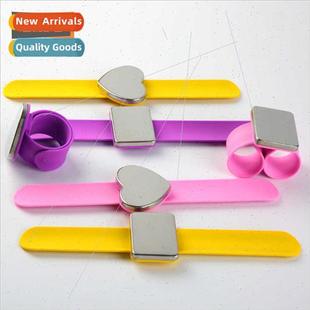 magnetic WristbStrong suction does fall licone not Magnetic