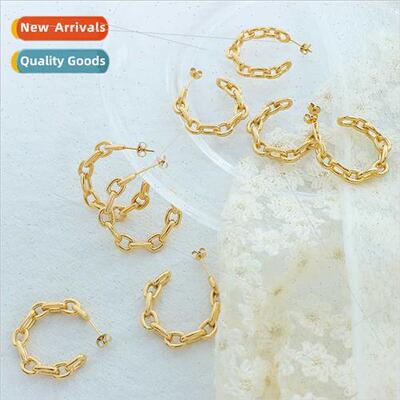 Europe ins tiny interlocking C-shaped earrings niche hip-hop