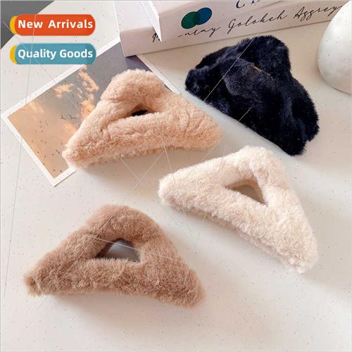 2023 fall winter new plush triangular scratch clip advanced