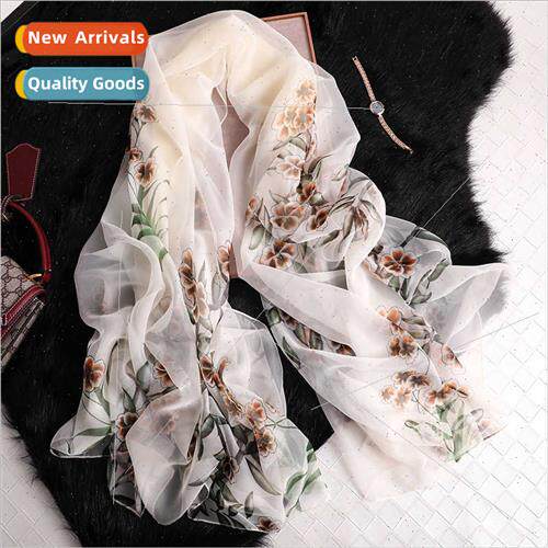 Spring Autumn new Europe Uned States printed silk scarf fema