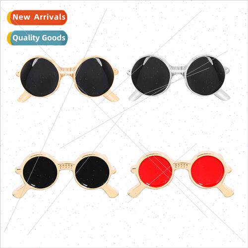 Korean jewelry creative black sunglasses brooch men su shirt