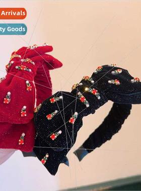 plutocrat thousand gold large  colorful diamonds velvet bow