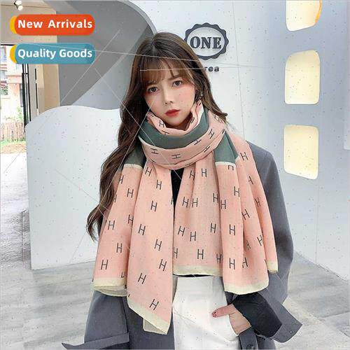 Autumn winter new ladies scarf fashion letter H color blocki