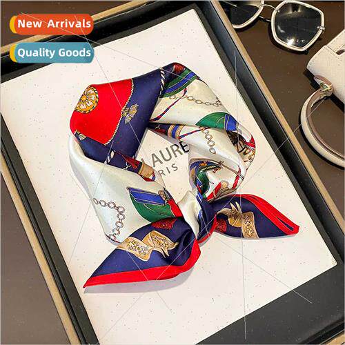 New chain silk temperament small square scarf  fashion versa