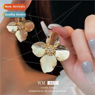 metal zirconia flower earrings silver Europe pin