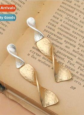 Earrings senior new Europe earrings fashion wild women simpl