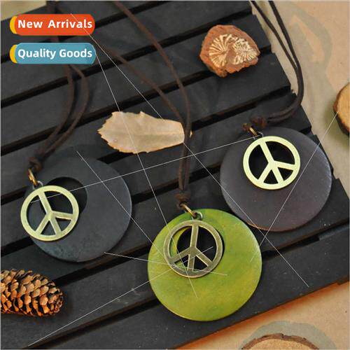 Korea Vintage terary Korean Velvet Wood Peace Badge Pendant
