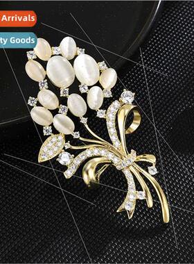 Elegant brooch female upscale coat accessories ins tide simp