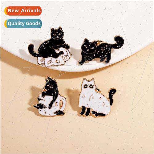 Cute cartoon cat brooch creative fixed clothing metal badge
