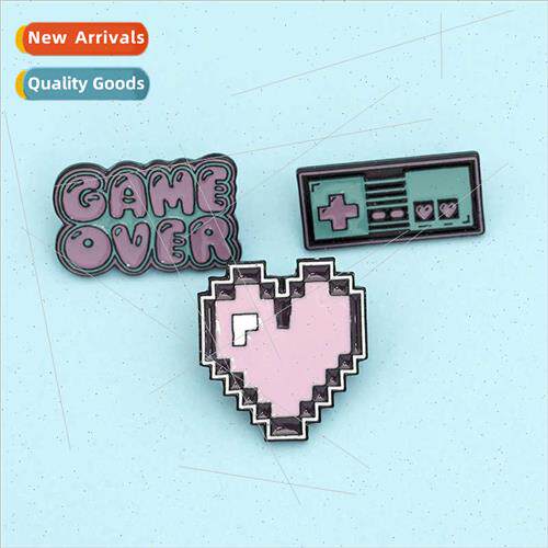 Japanese new cartoon pin game console love heart pass GAME O