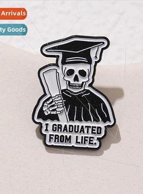 New college doctoral cap graduation commemorative badge stud