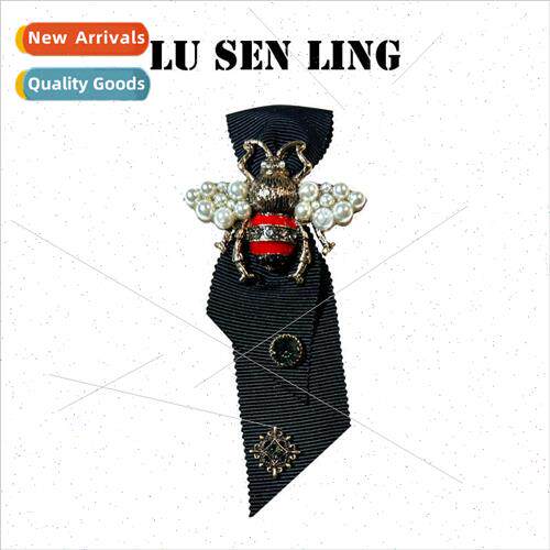 Europe Vintage Insect Bee Brooch Shirt Women Designer che Vi