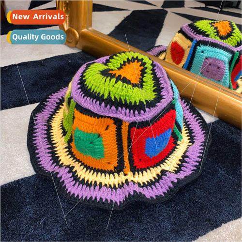 2023 Pure handmade crocheted hat female ethnic knted hat win