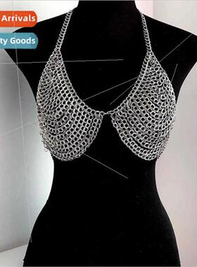 180010Europevest mple Multi-layer Metal Chain Splicing Combi