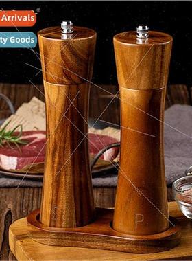 Acacia wood pepper grinderWooden grinder bottleFreshly groun