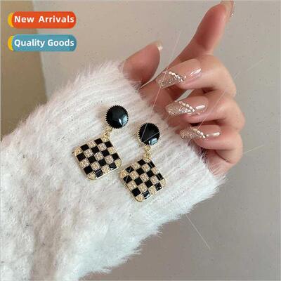New checkerboard earrings black whe plaid earrings niche gen