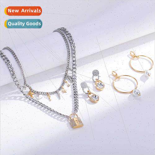 Mixed color metal delicate punk PUNK theme CHARMS fall winte