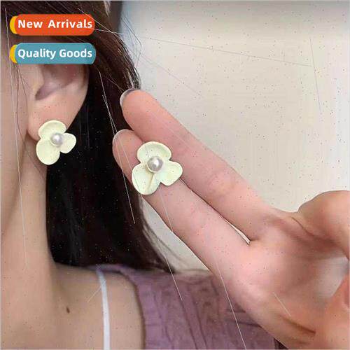 Whe flower earrings female summer 2023 new tide earrings nic