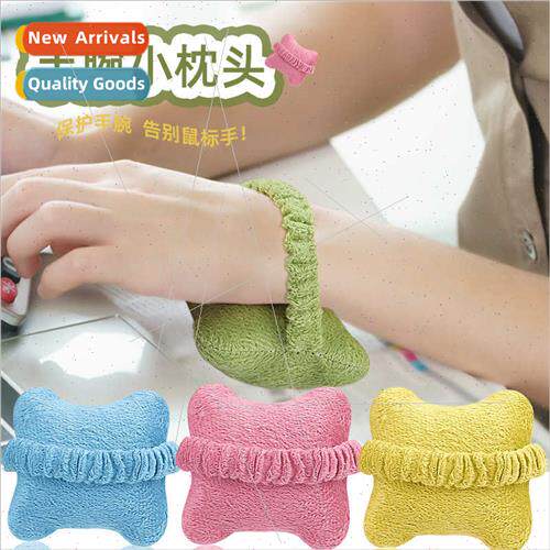Office desktop hrest wrist protector small pillow decompress
