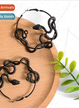 Europe Uned States retro snake earrings retro exaggerated ea