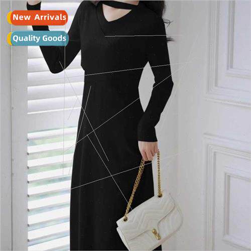 French Hepburn temperament black hanging neck long-sleeved k