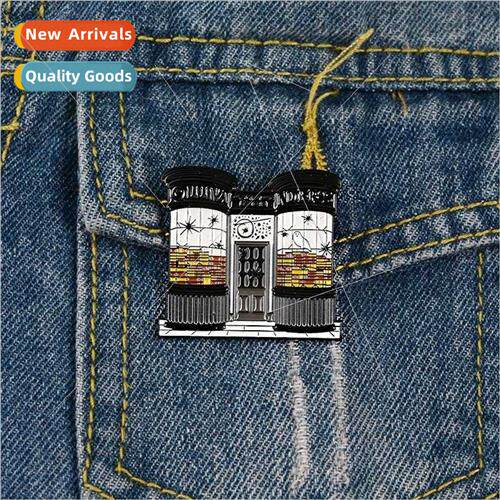 Europe Uned States hot brooch magic castle house cartoon bro