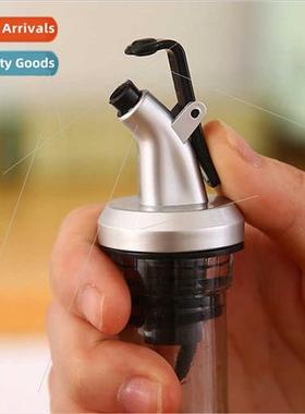 Oil spout oil pot spout oil bottle stopper pouring spout red