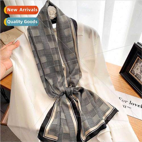 2021 Korean  new geometric pattern imation silk scarf fashio