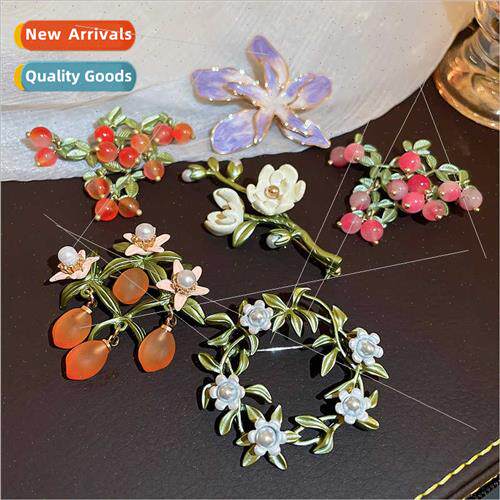 Colorful fru brooch Mori fresh sweet girl heart pin fashion
